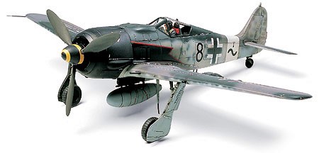Военен самолет - Focke Wulf Fw190 A-8/A-8 R2 Военен самолет - Focke Wulf Fw190 A-8/A-8 R2 - Сглобяем авиомодел - макет