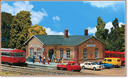 ЖП спирка - Sonnefeld wayside station - Сглобяем модел - макет