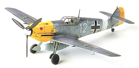 Военен самолет - Messerschmitt Bf 109 E-4/7 Trop Военен самолет - Messerschmitt Bf 109 E-4/7 Trop - Сглобяем авиомодел - макет