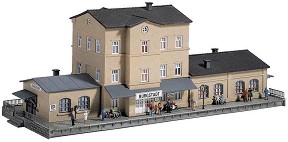 ЖП гара - Burgstadt - Сглобяем модел - макет